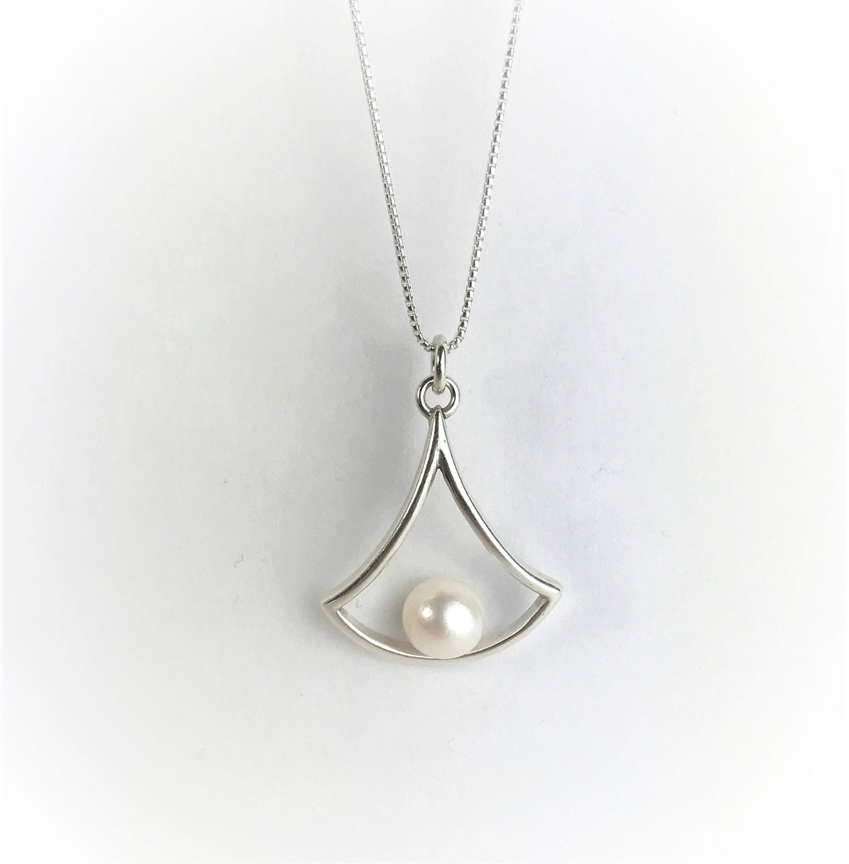 Fan Necklace