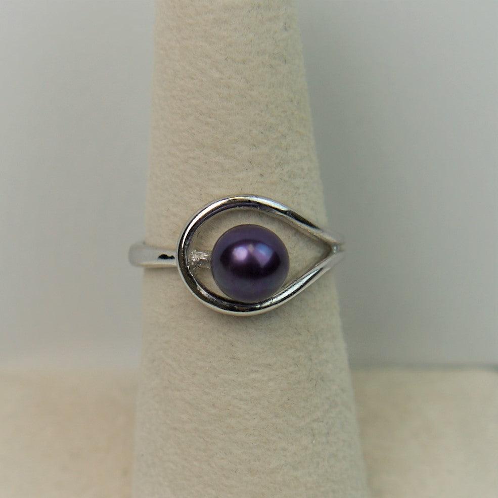 Teardrop Ring (Size 8)