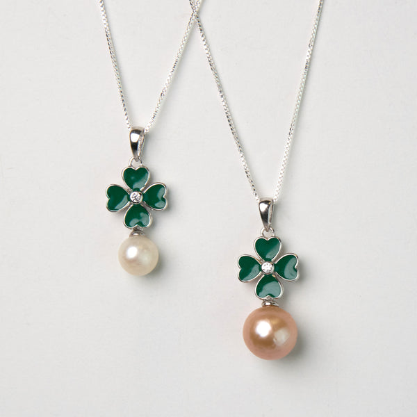 Bargain Cave Clover Necklace