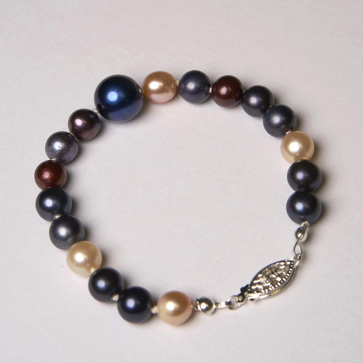 Custom Hand-Strung Pearl Bracelet