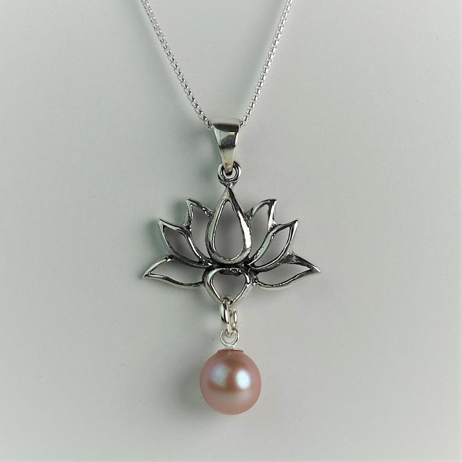Lotus Necklace – The Pearl Dude