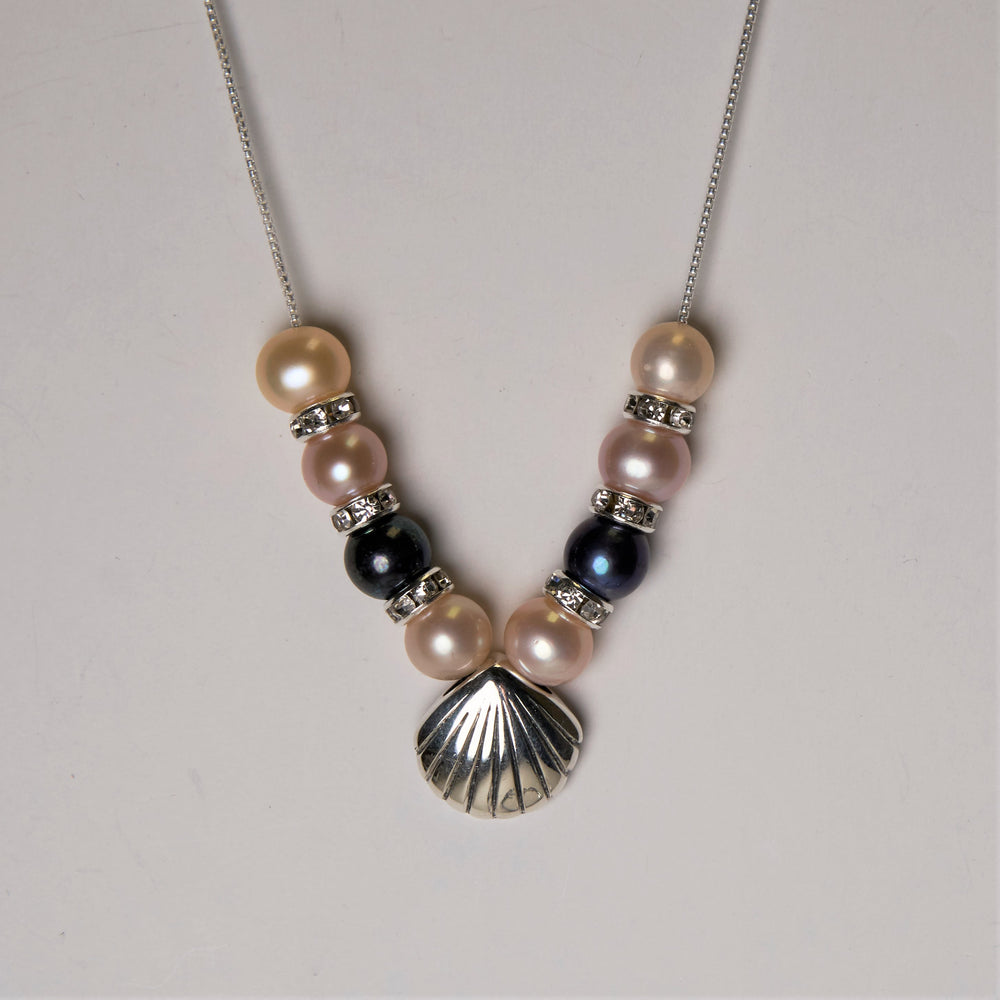 Shell Threaded Necklace